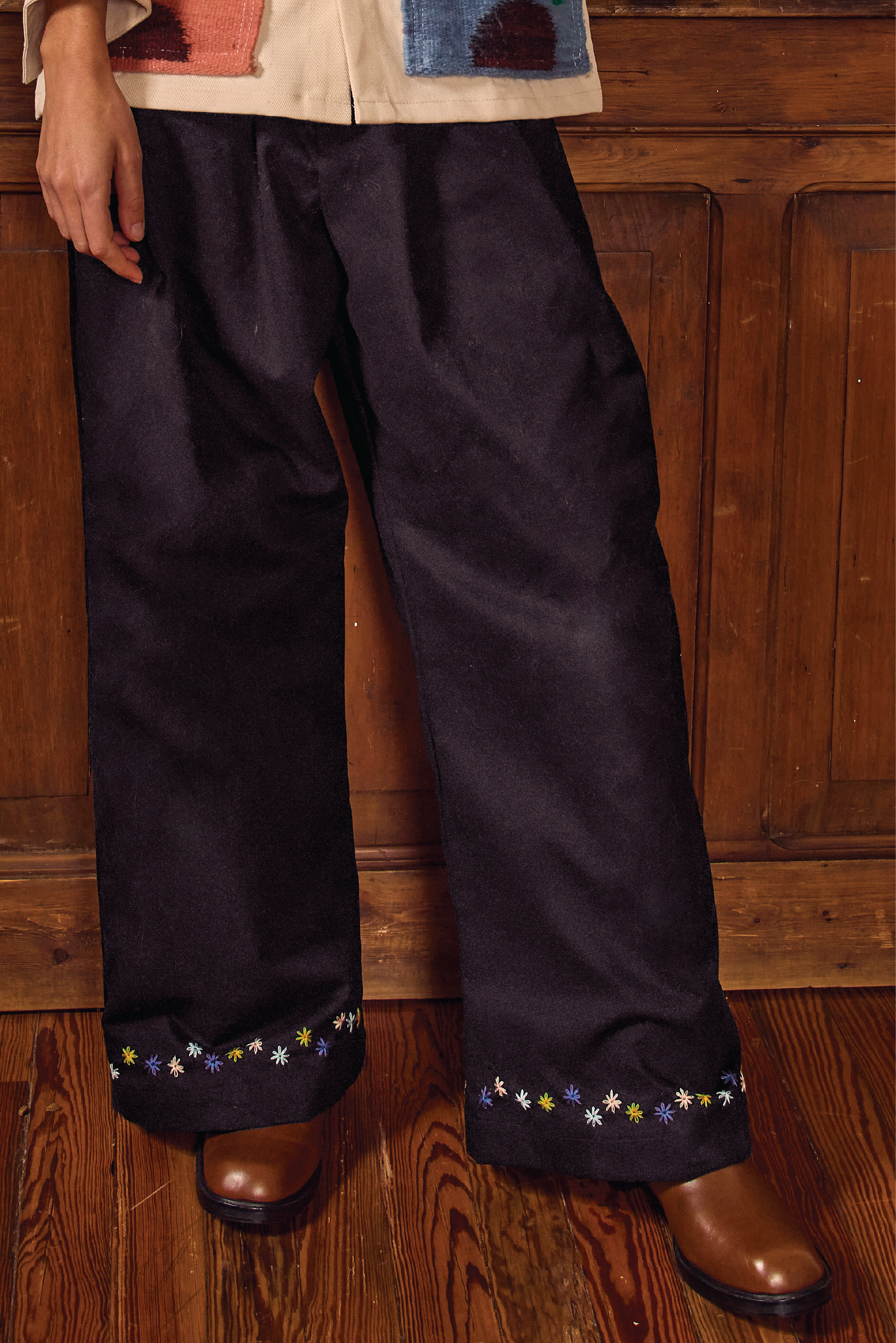 Embroidered Flower Trouser
