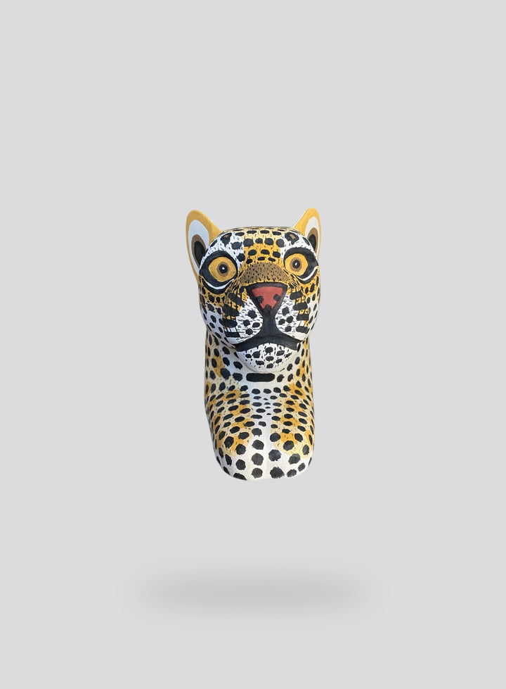 The Cheetah Hanging Bookend