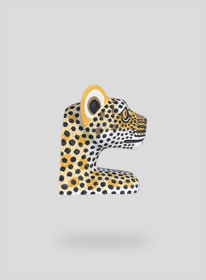 The Cheetah Hanging Bookend