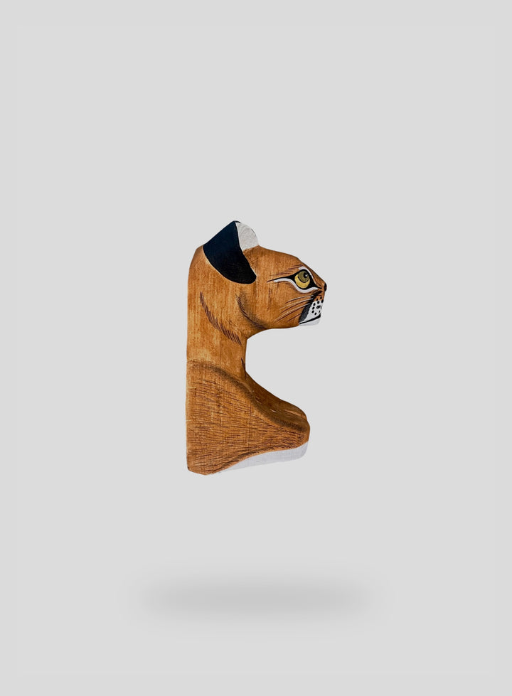 The Lynx Hanging Bookend