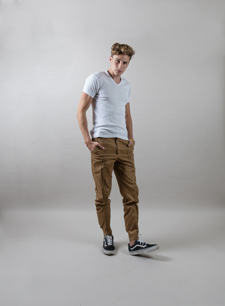 color_khaki