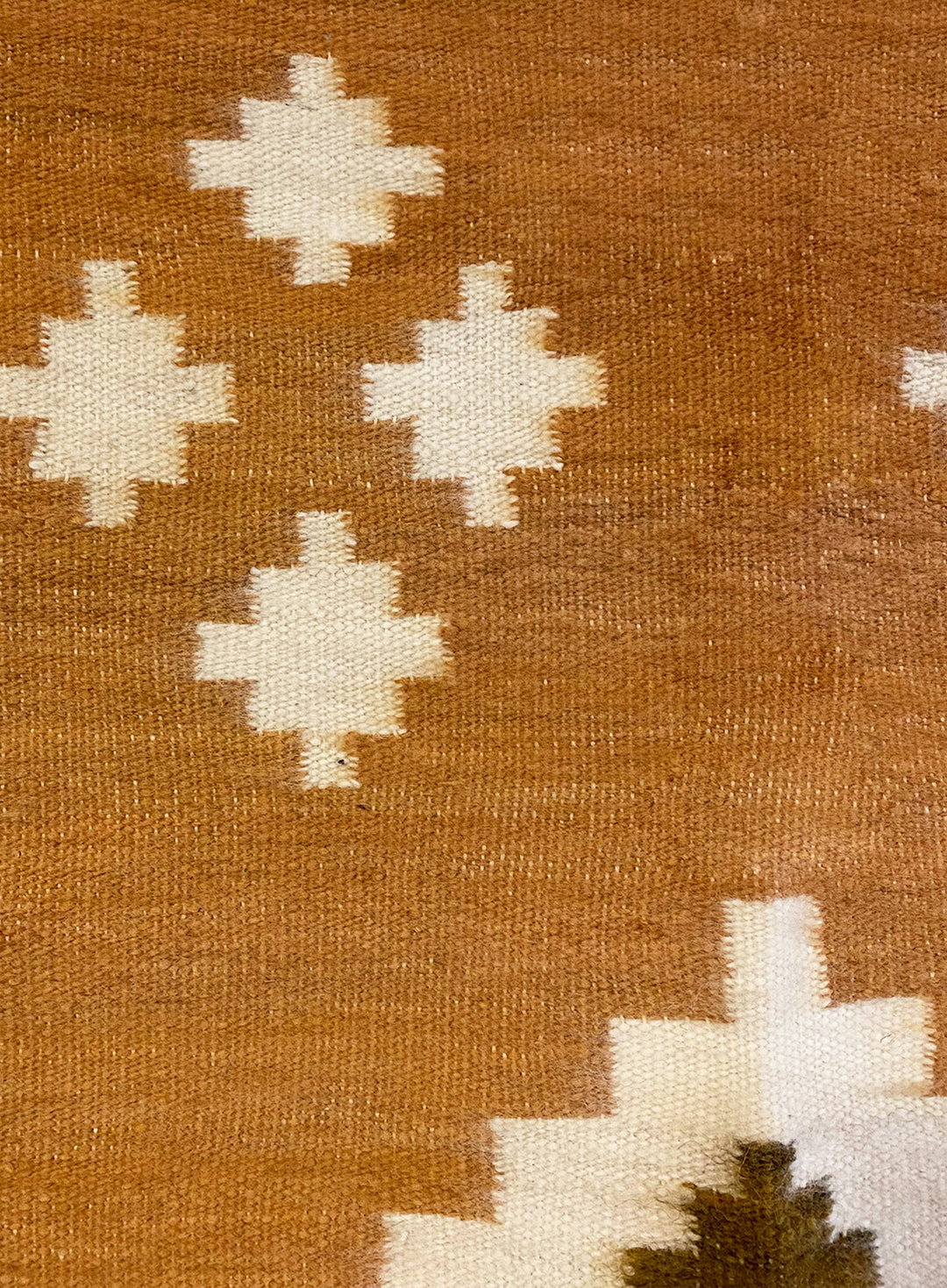 La Cruz Tapestry in Caramel